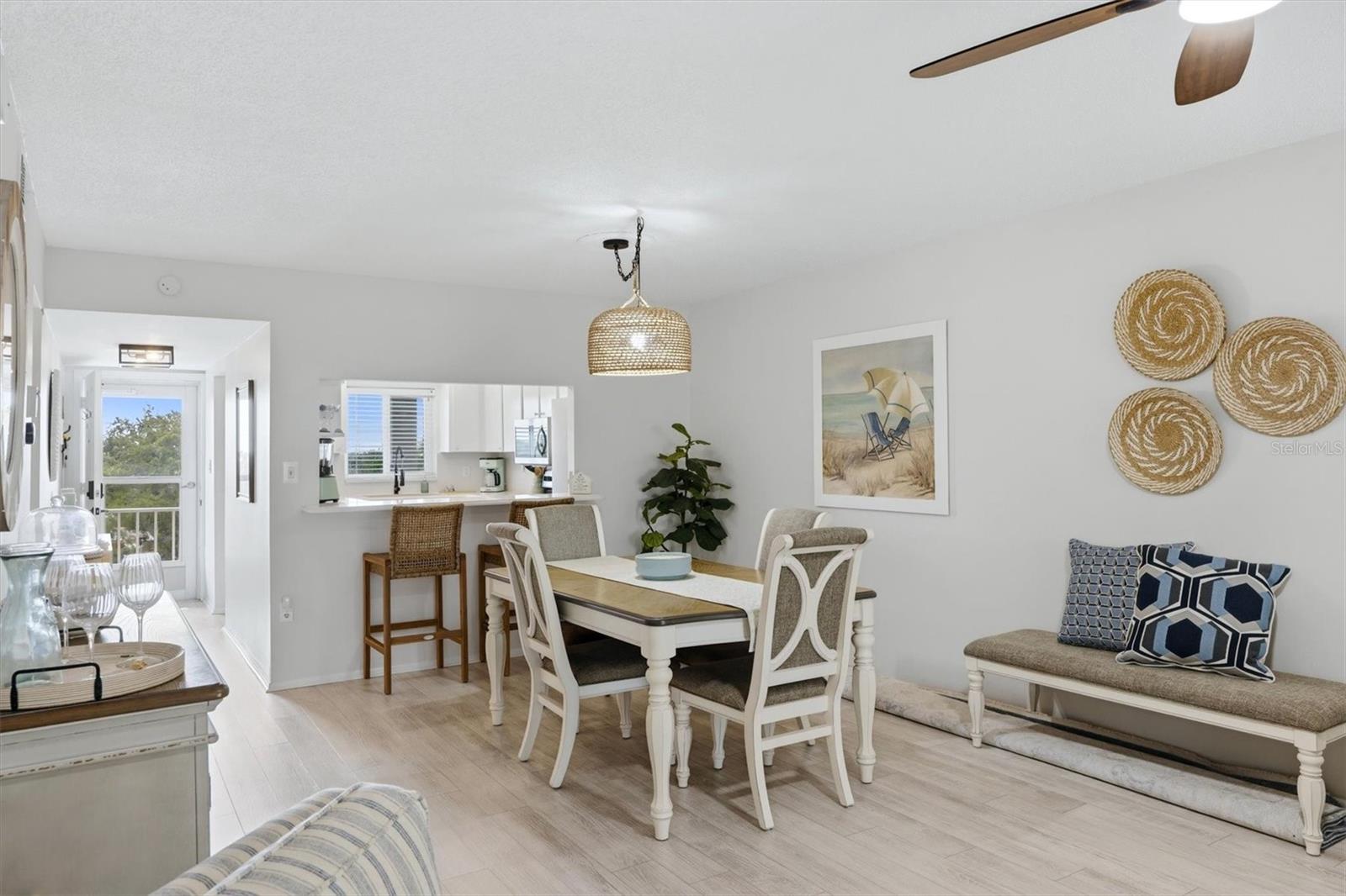 BAYSHORE ON THE LAKE APTS III SEC2 - Residential