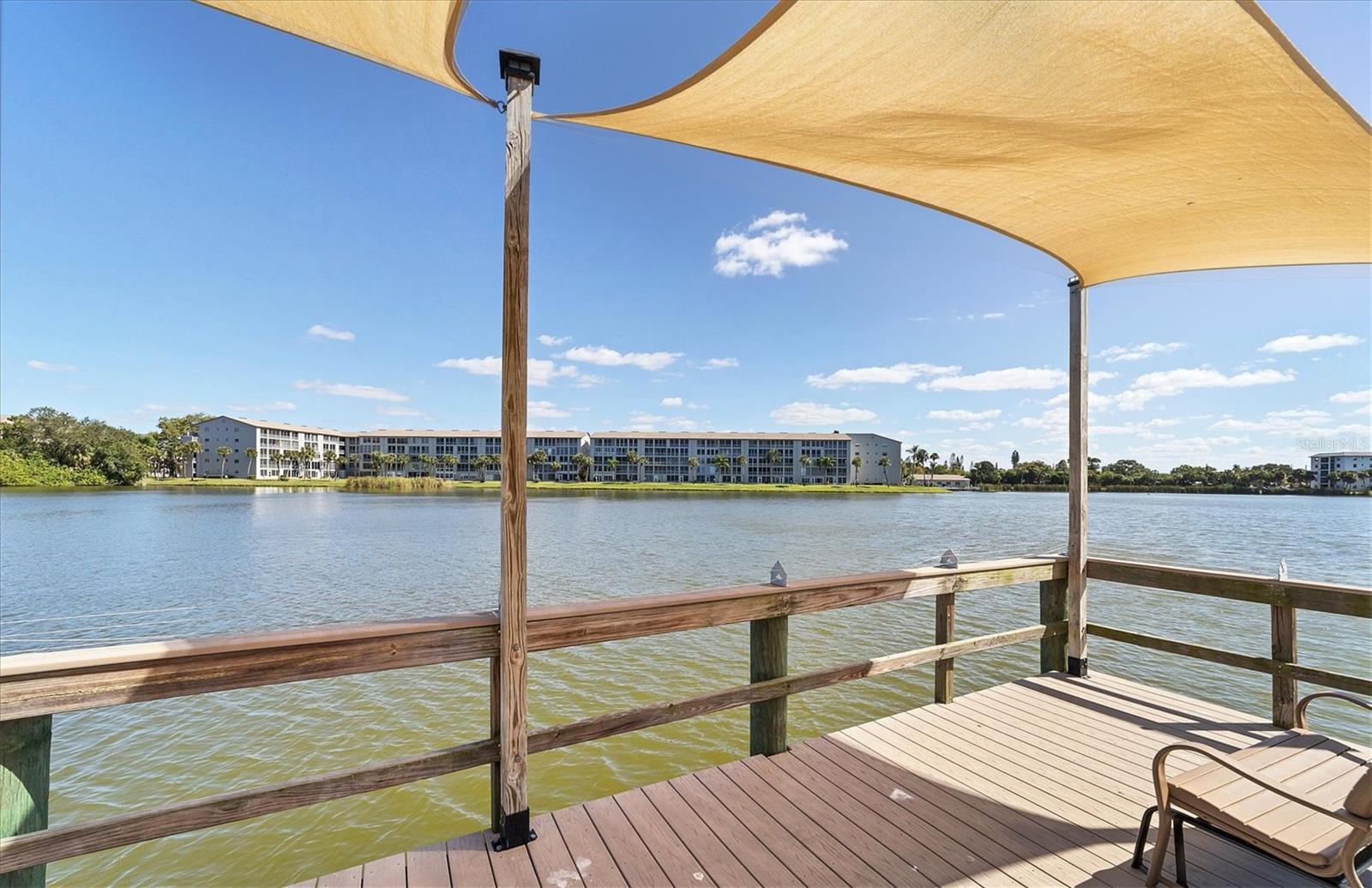 BAYSHORE ON THE LAKE APTS III SEC2 - Residential