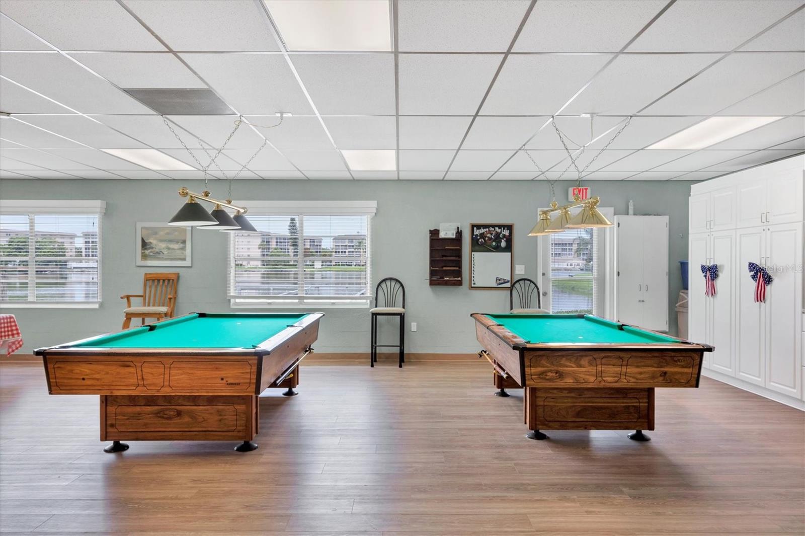BAYSHORE ON THE LAKE APTS III SEC2 - Residential
