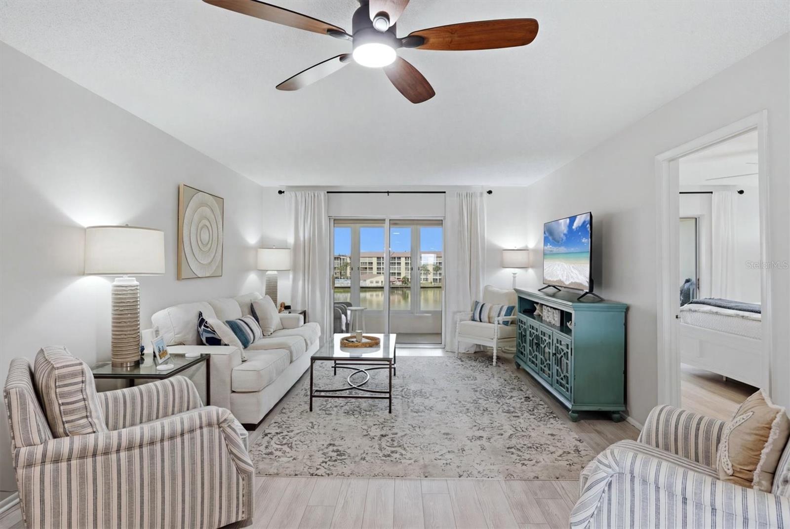 BAYSHORE ON THE LAKE APTS III SEC2 - Residential