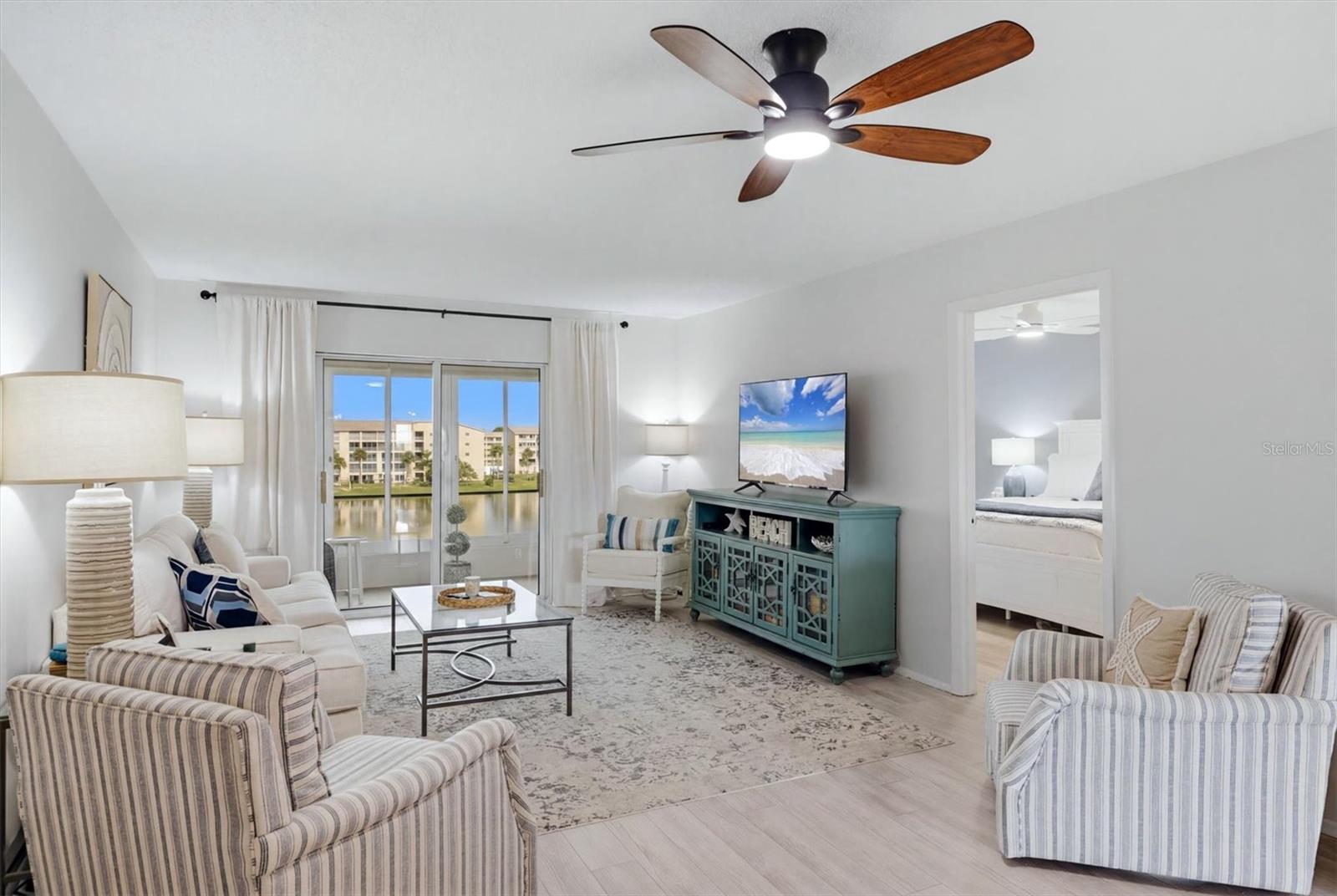 BAYSHORE ON THE LAKE APTS III SEC2 - Residential