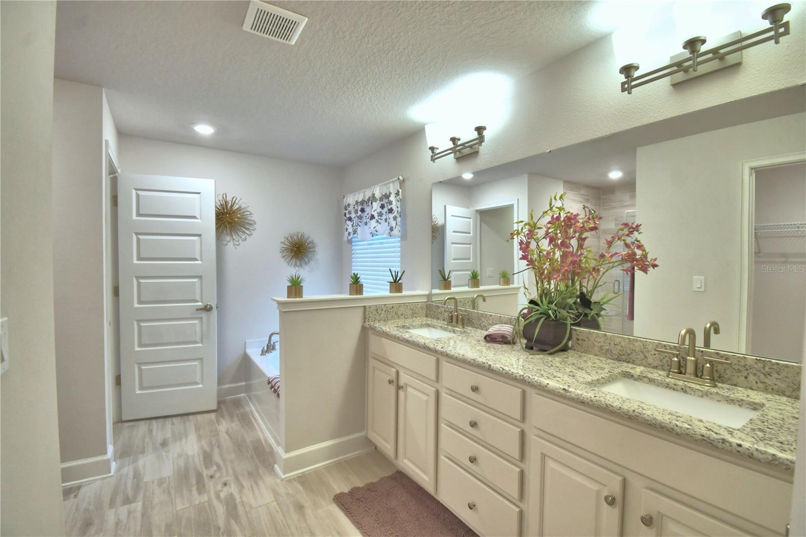 LAKE JULIANA ESTATES - Residential