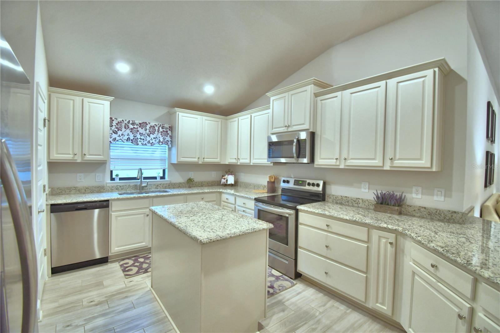 LAKE JULIANA ESTATES - Residential