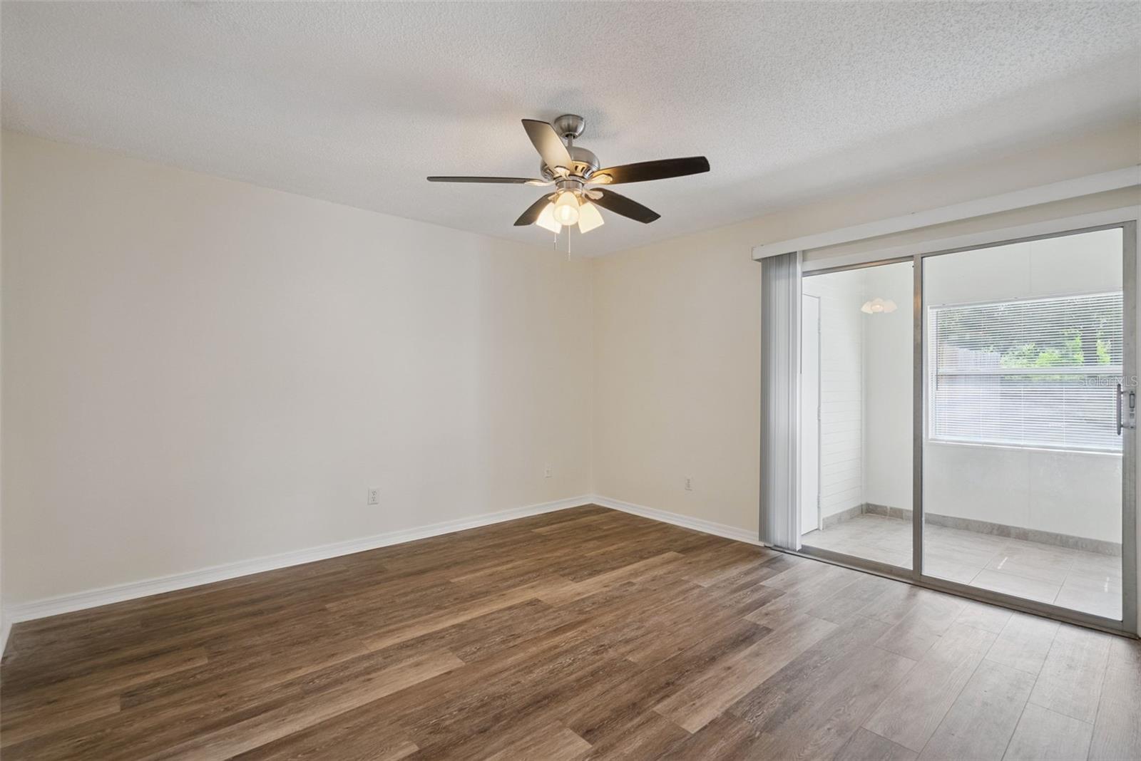 INTERLAKE PARK SECOND ADD - Residential Lease