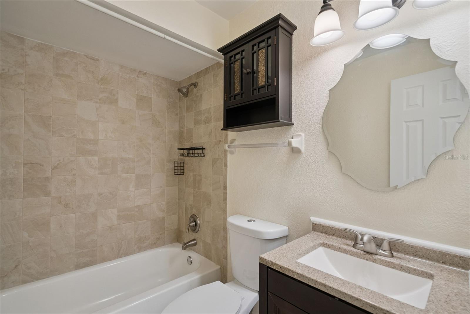 INTERLAKE PARK SECOND ADD - Residential Lease