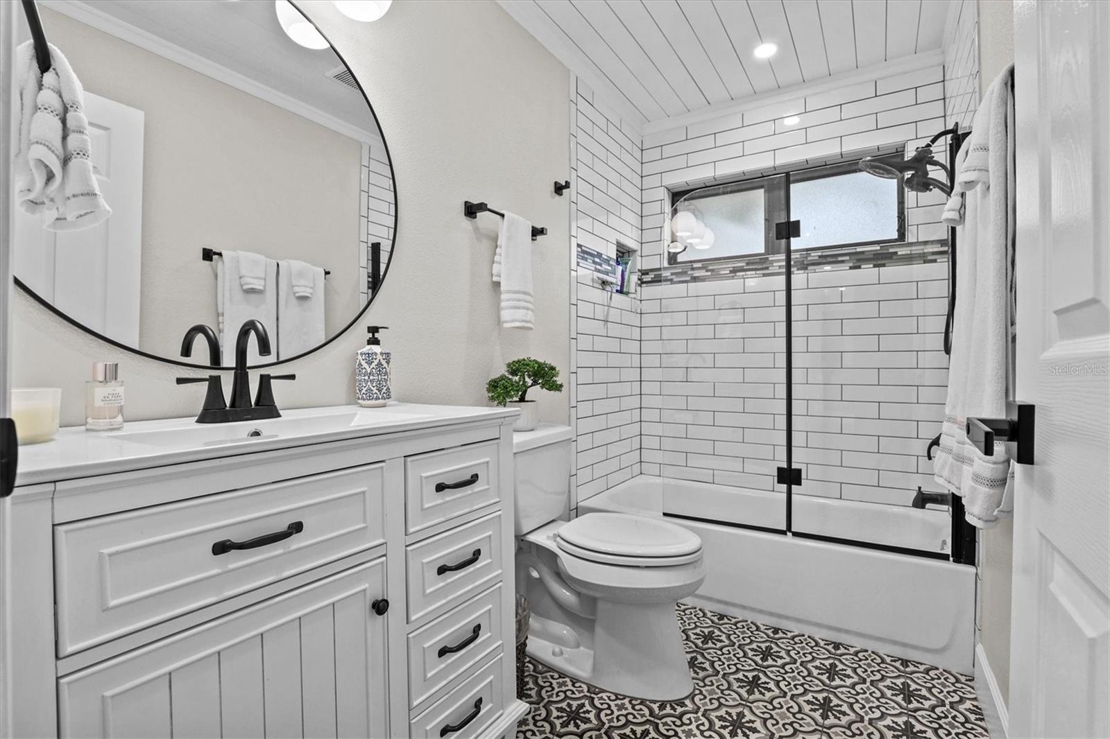 WESTLAKE VILLAS CONDO - Residential