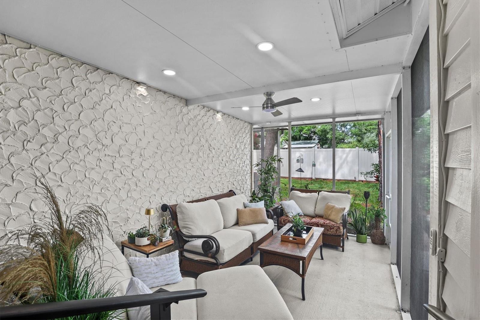 WESTLAKE VILLAS CONDO - Residential