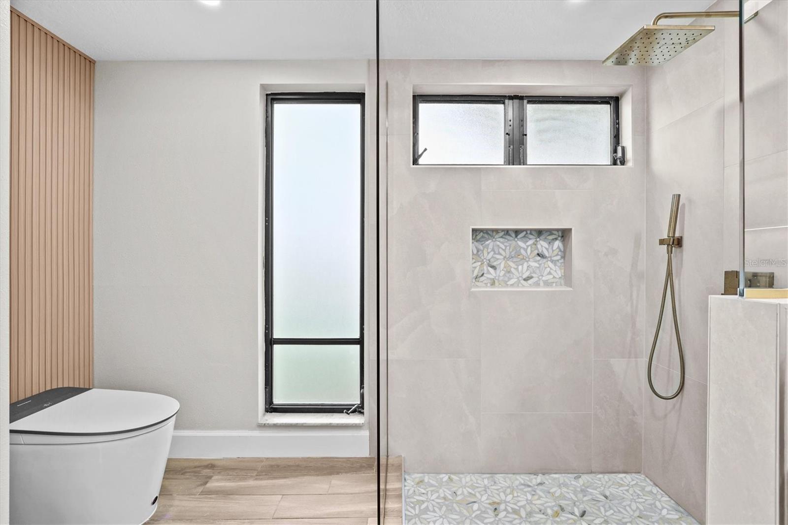 WESTLAKE VILLAS CONDO - Residential