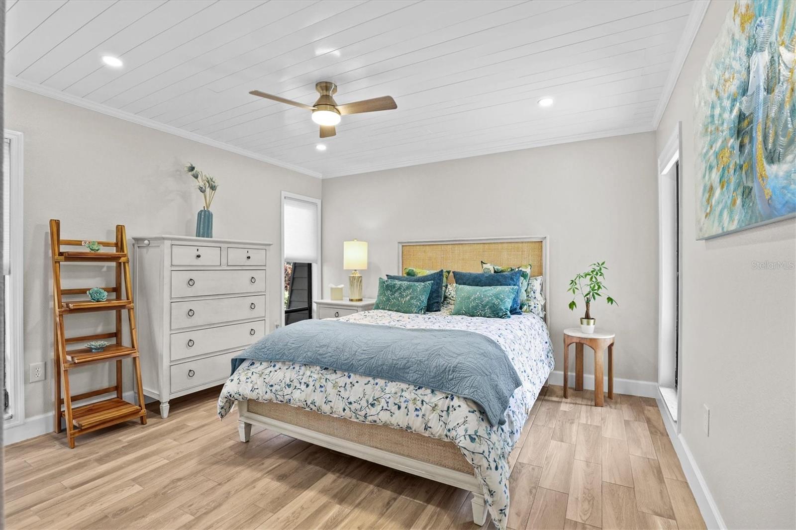 WESTLAKE VILLAS CONDO - Residential