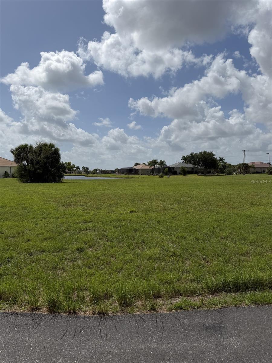 PUNTA GORDA ISLES SEC 21 - Land