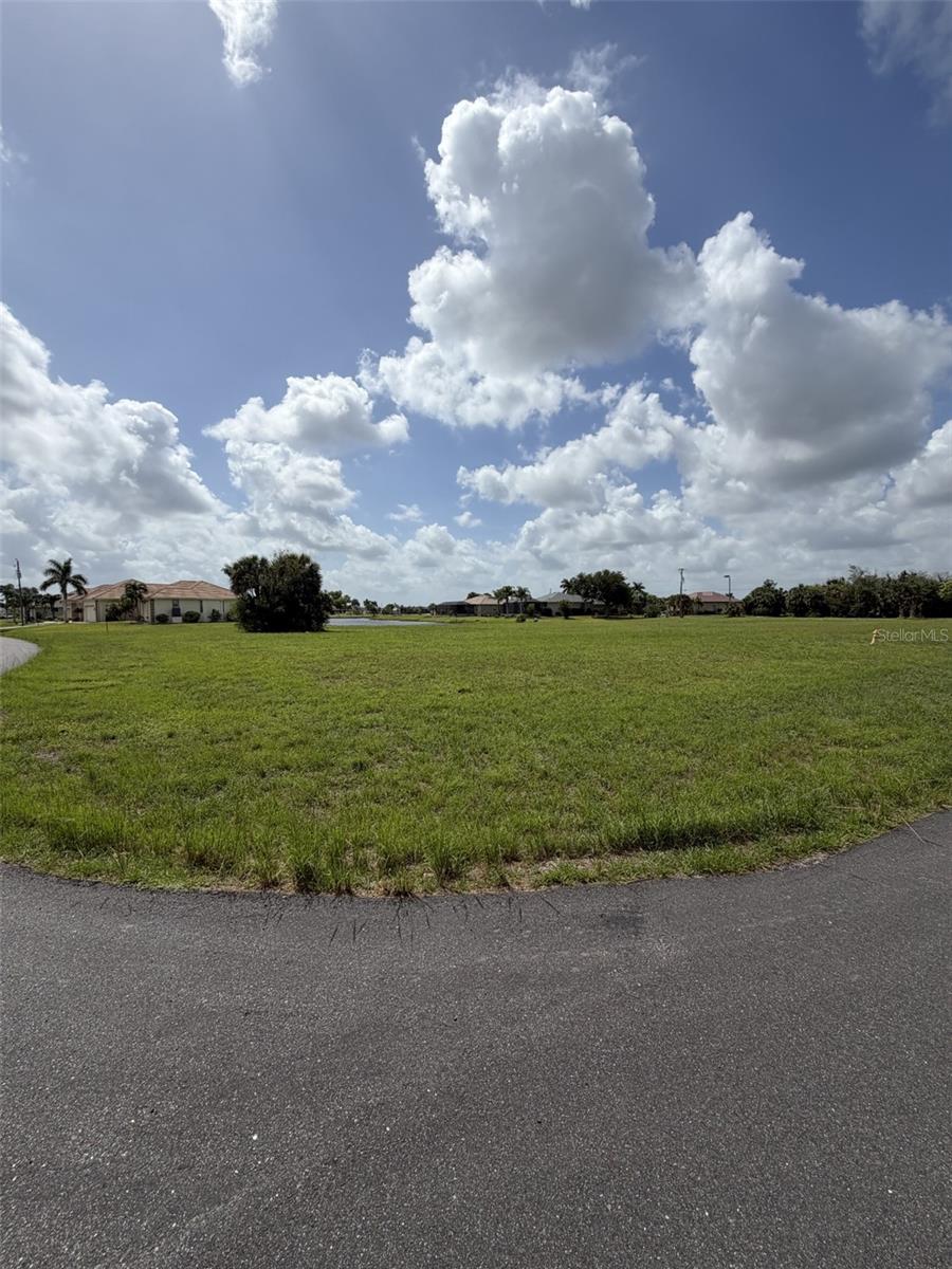 PUNTA GORDA ISLES SEC 21 - Land