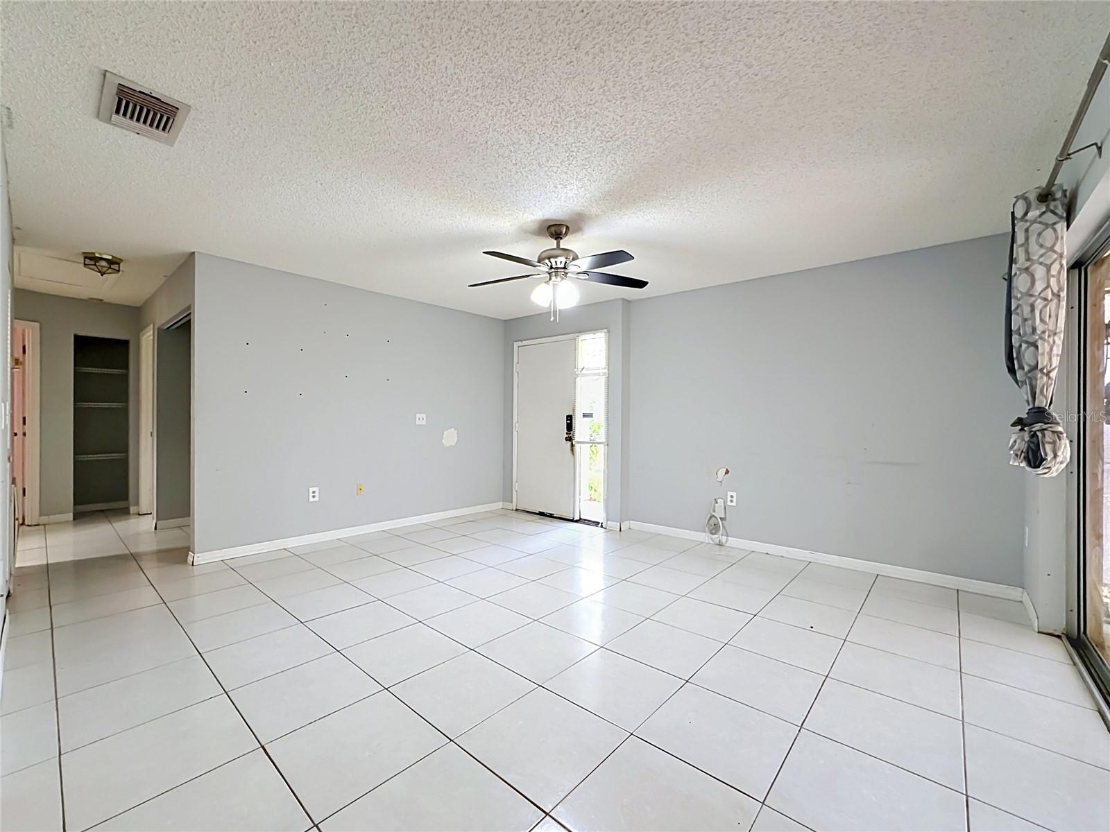 ROYAL PALM VILLAS - Residential