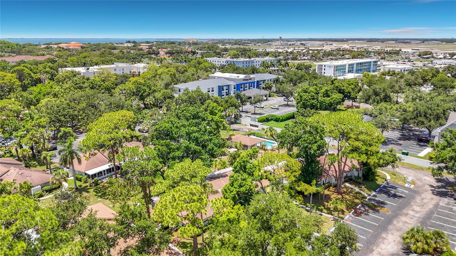 ROYAL PALM VILLAS - Residential