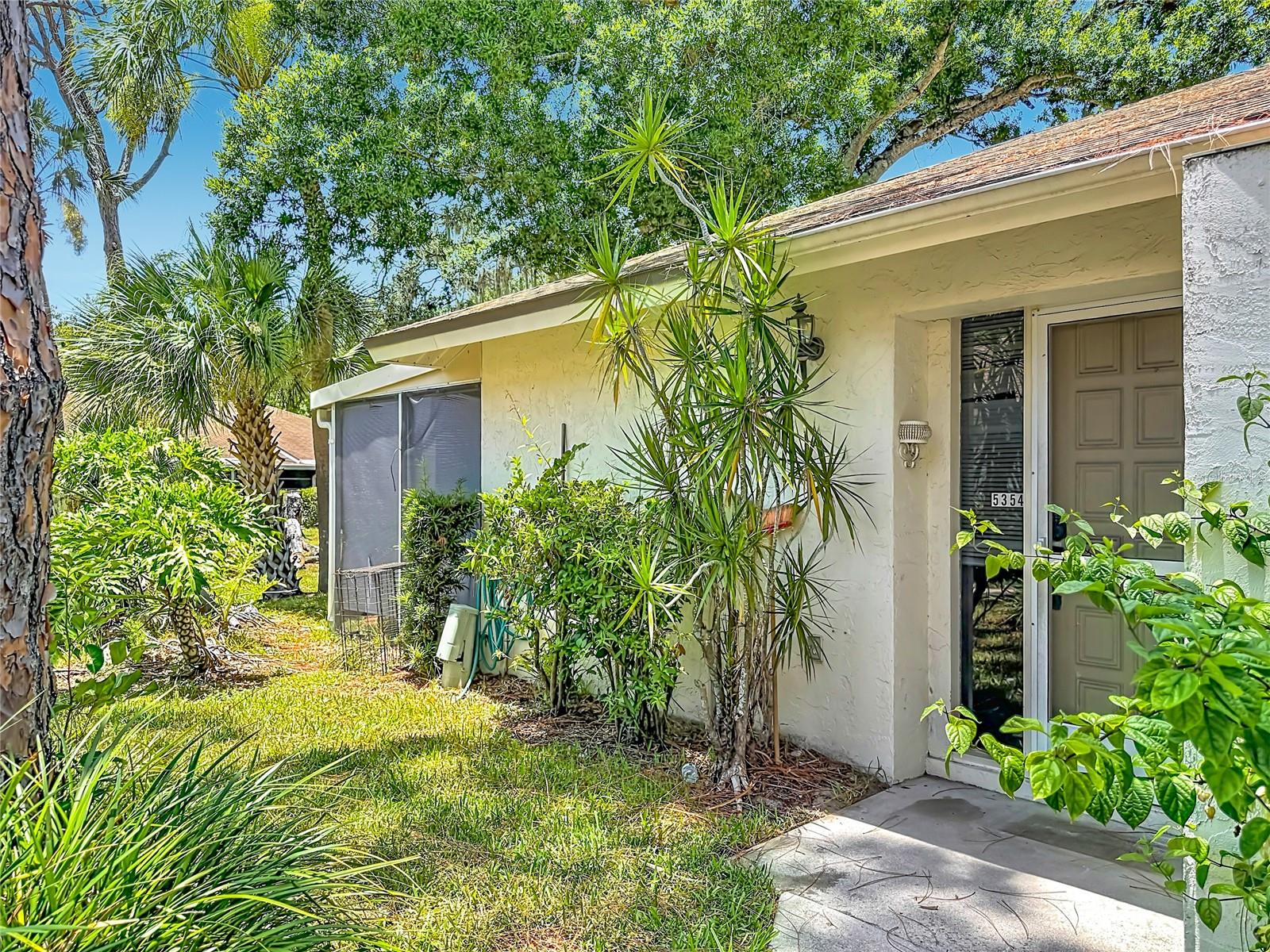 ROYAL PALM VILLAS - Residential