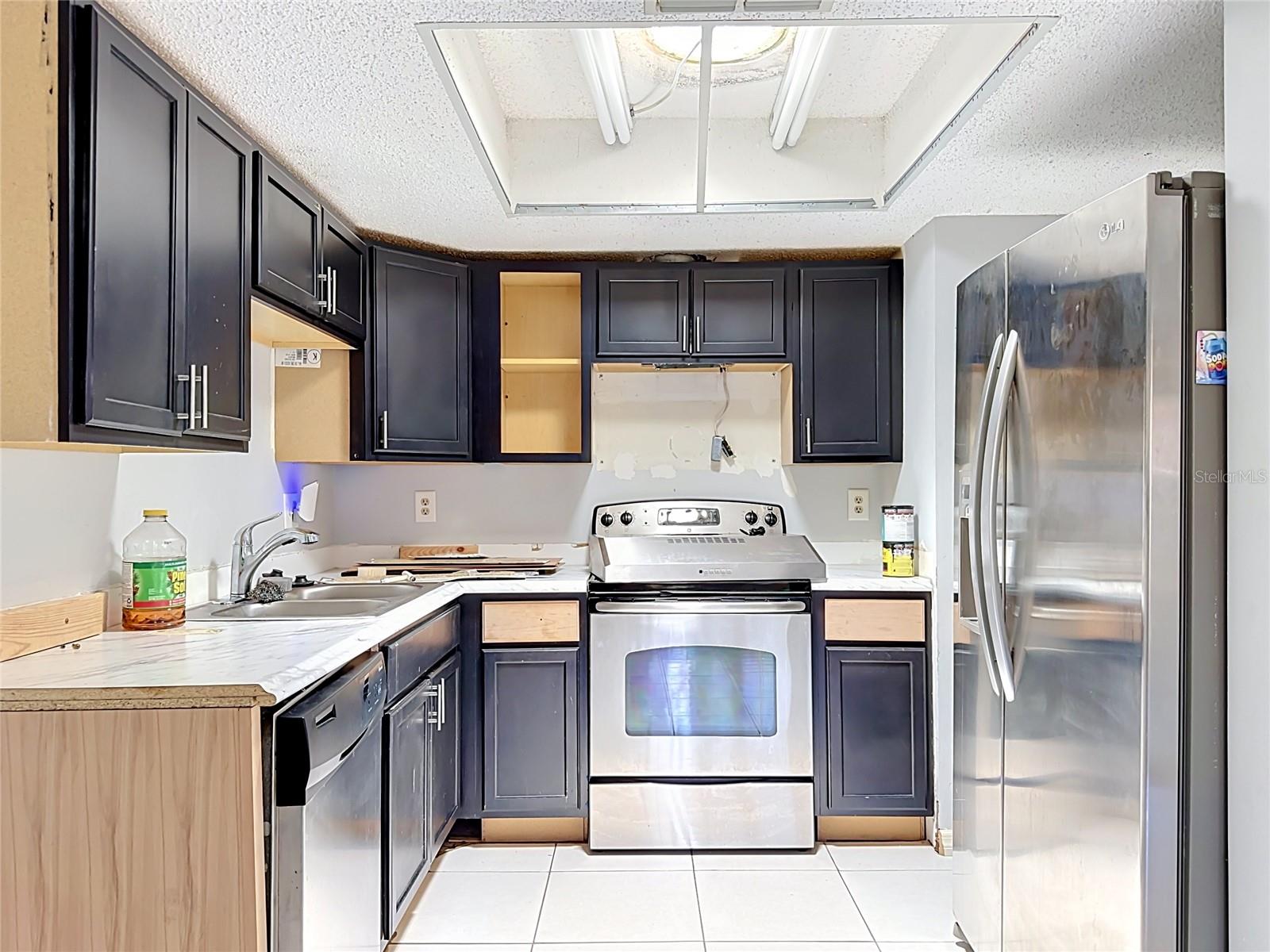 ROYAL PALM VILLAS - Residential