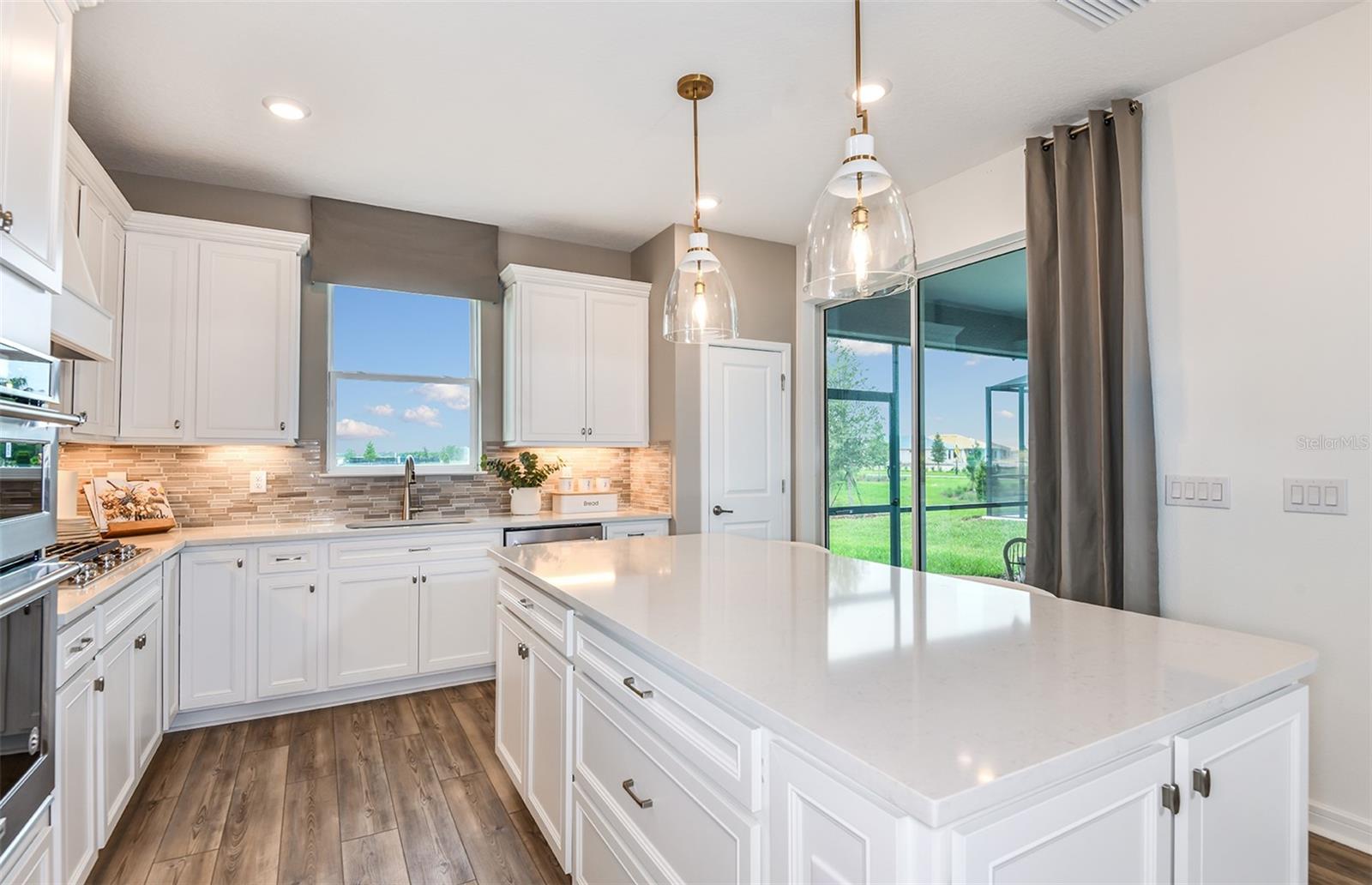 STONE CREEK BY DEL WEBB BRIDLEWOOD PHASE 3 - Residential