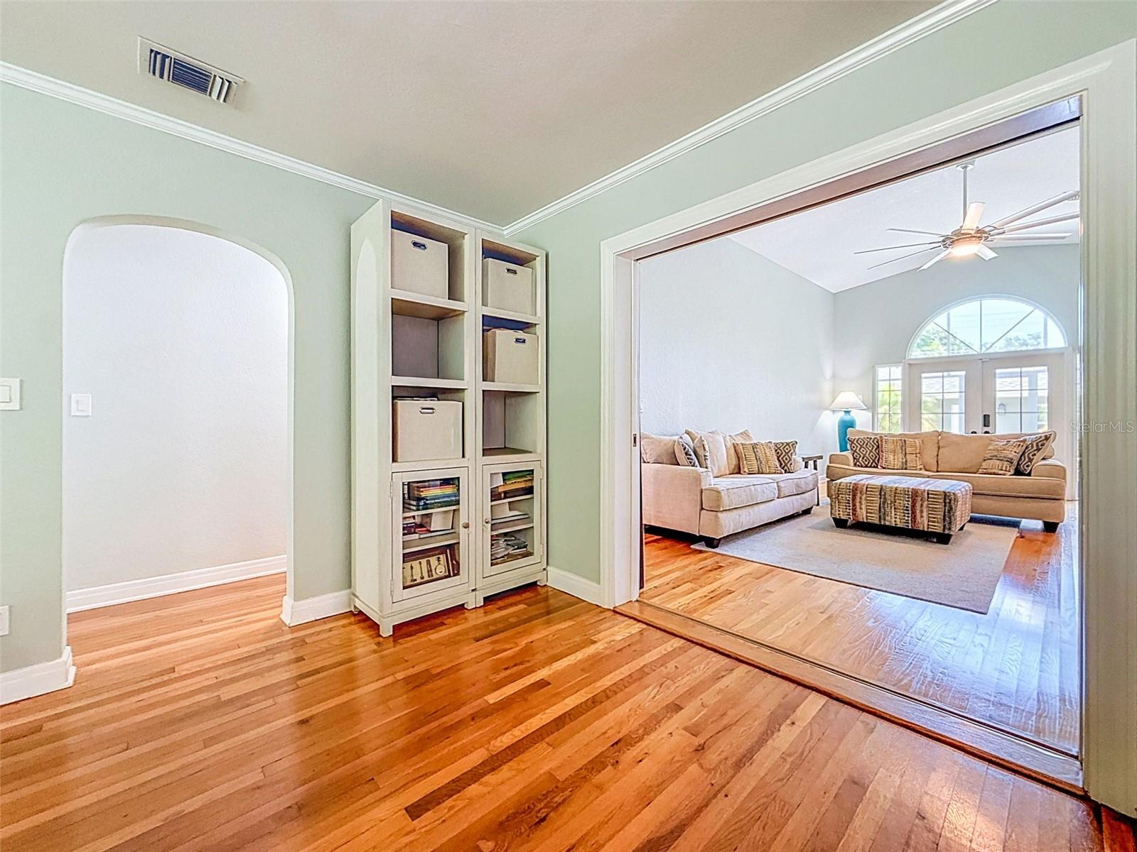 BARNARD ERASTUS A S REV SUB - Residential