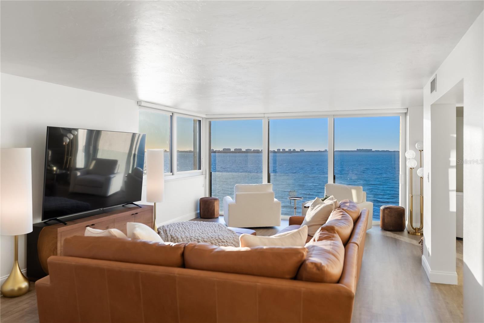 LAWRENCE POINTE I - Residential