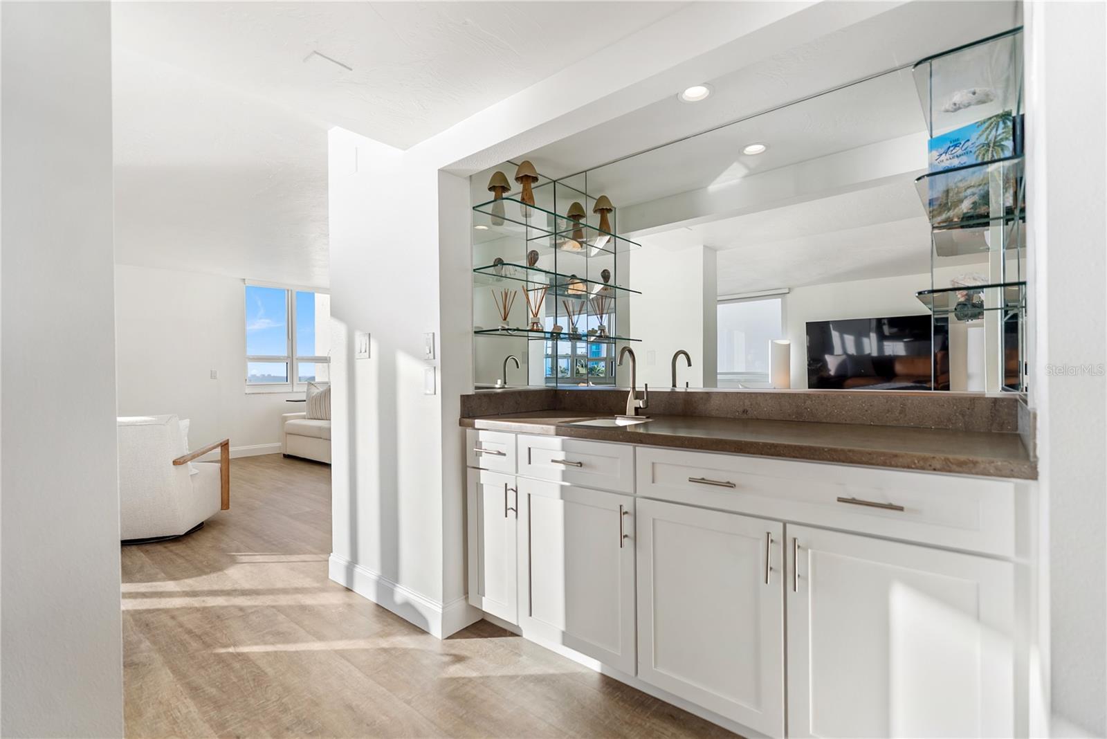 LAWRENCE POINTE I - Residential