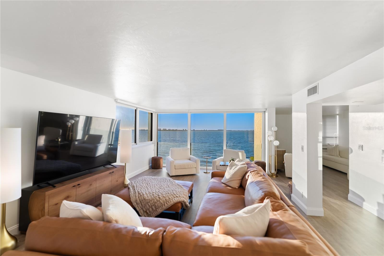 LAWRENCE POINTE I - Residential