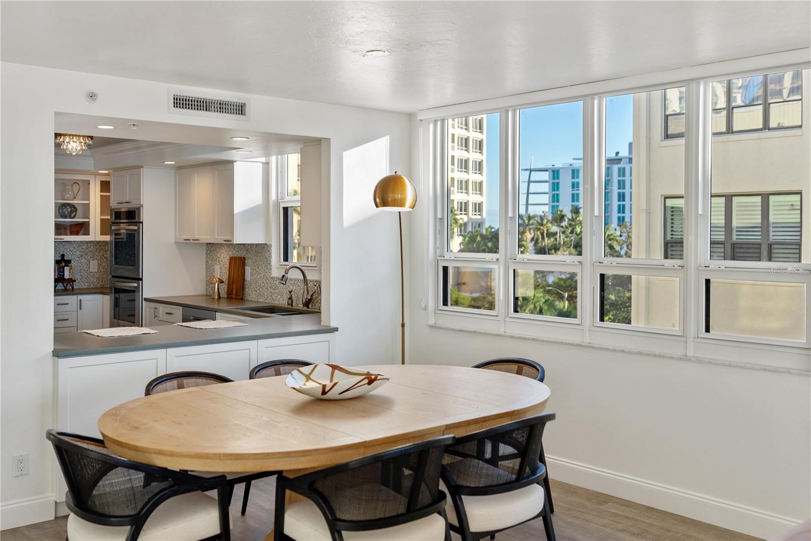 LAWRENCE POINTE I - Residential