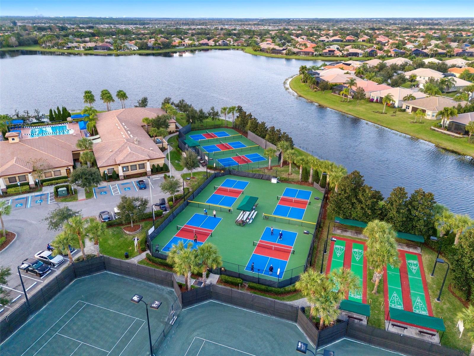 VALENCIA LAKES TR D PH 1 - Residential