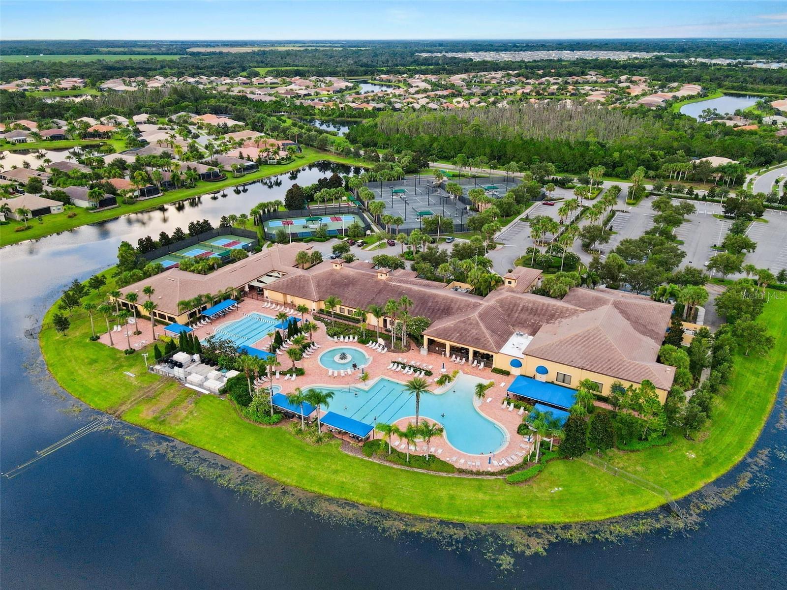 VALENCIA LAKES TR D PH 1 - Residential