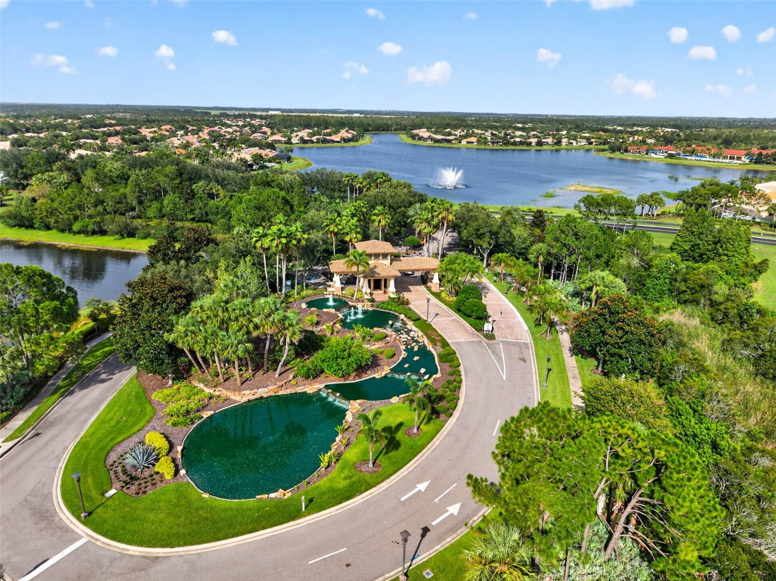 VALENCIA LAKES TR D PH 1 - Residential