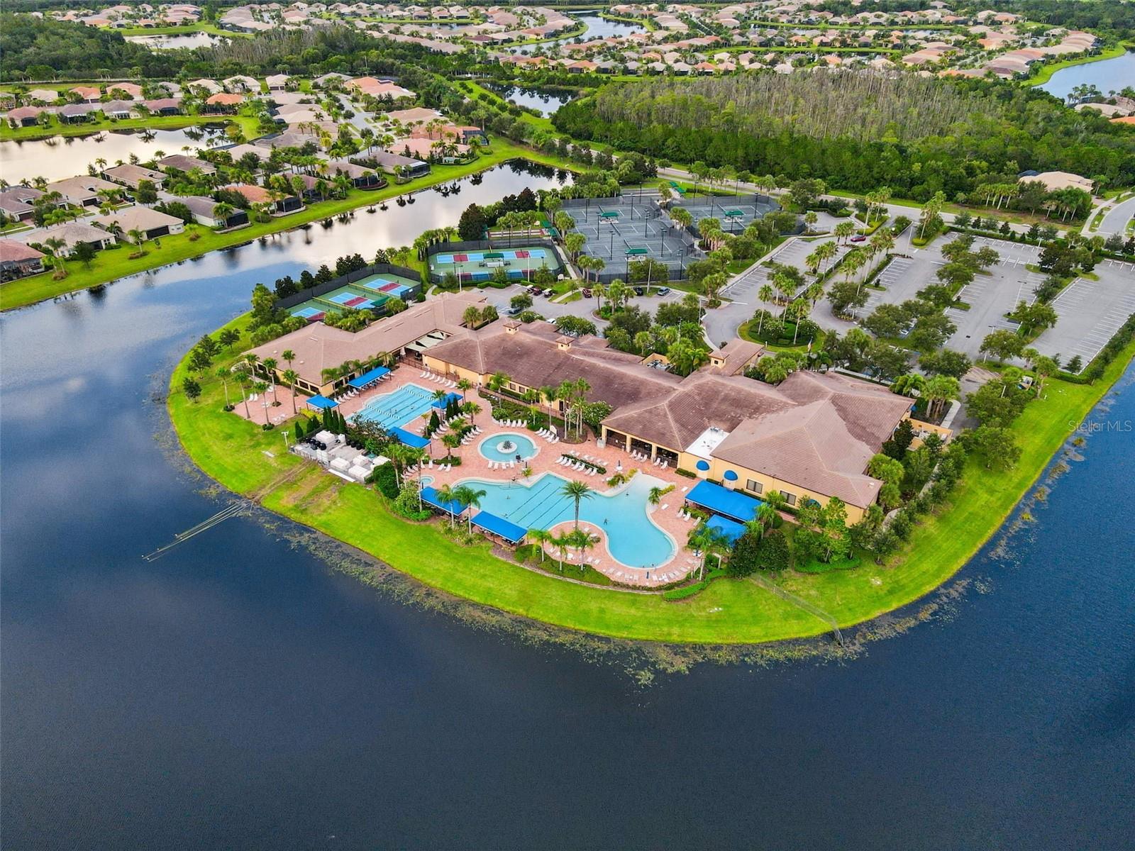 VALENCIA LAKES TR D PH 1 - Residential