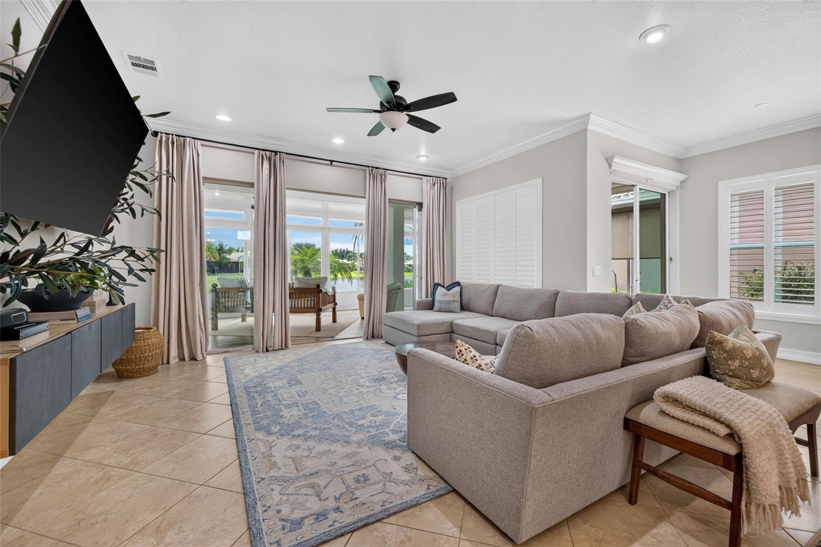 VALENCIA LAKES TR D PH 1 - Residential