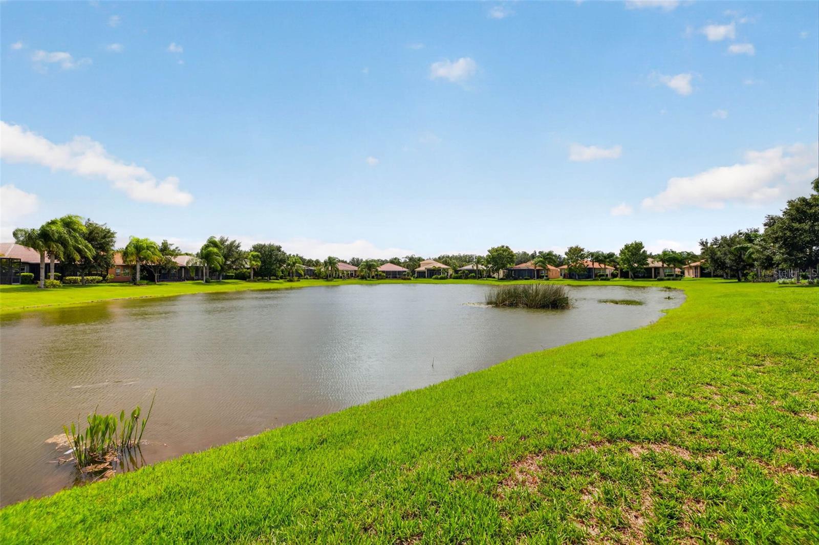 VALENCIA LAKES TR D PH 1 - Residential