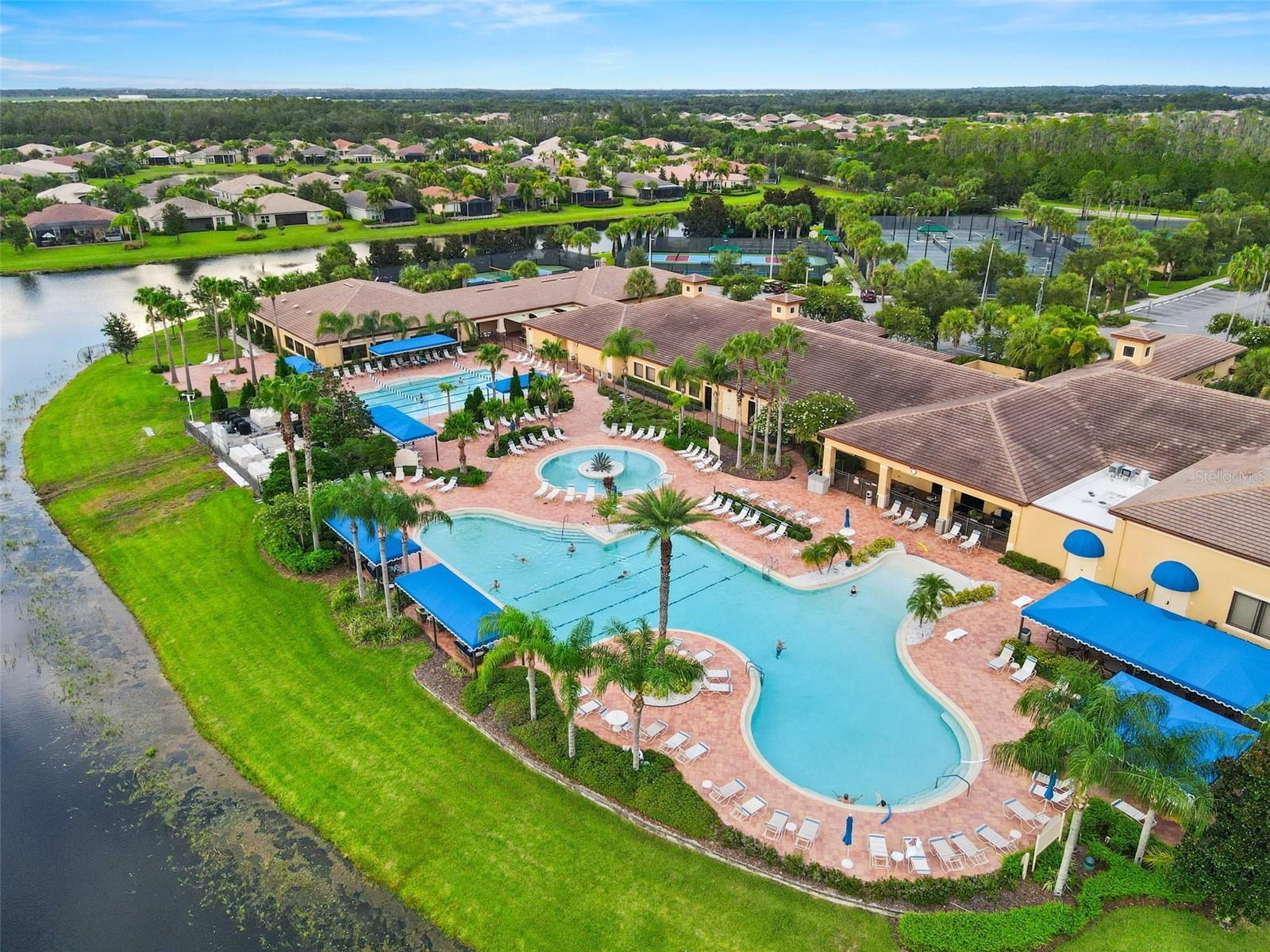 VALENCIA LAKES TR D PH 1 - Residential