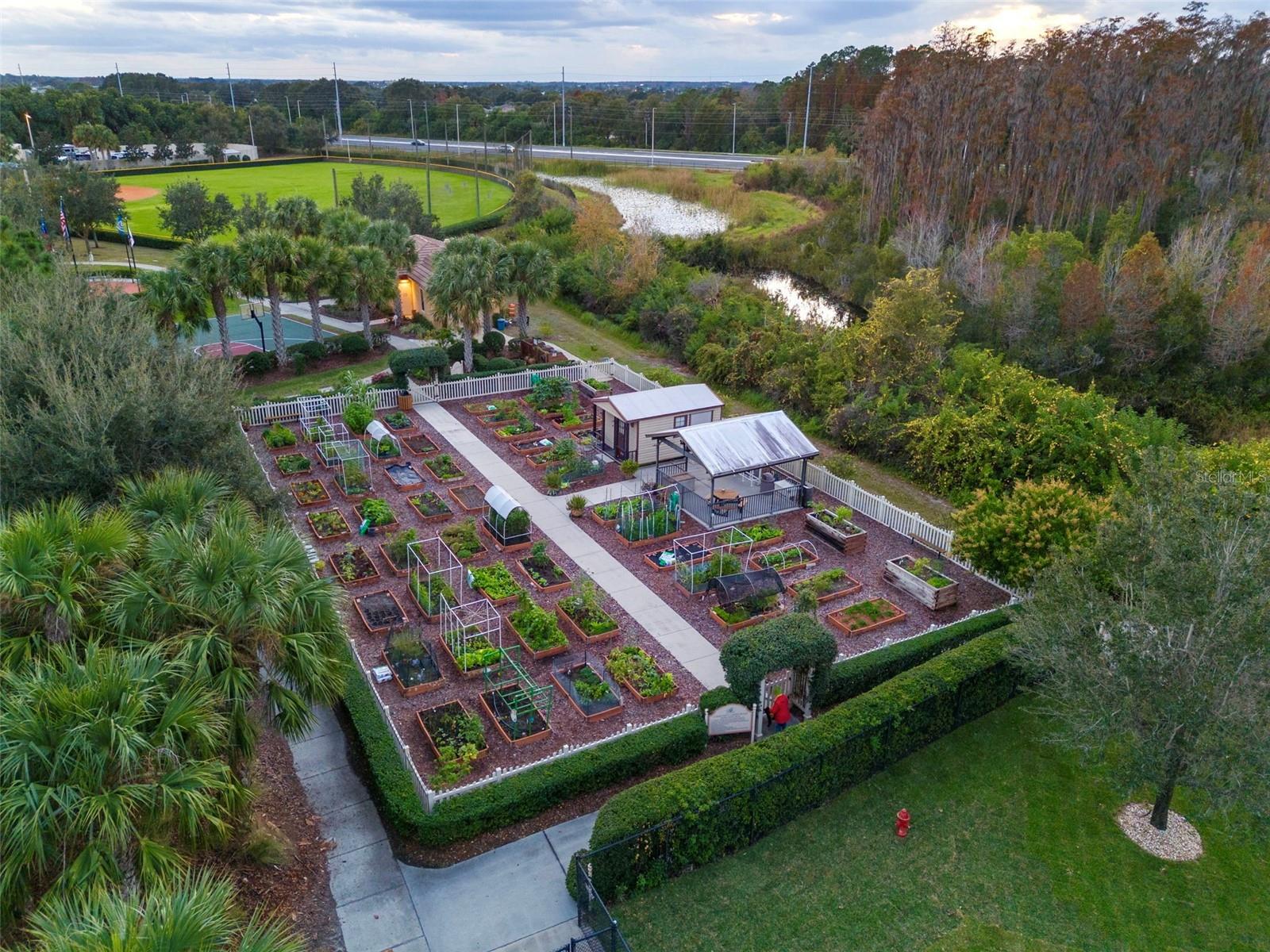 VALENCIA LAKES TR D PH 1 - Residential