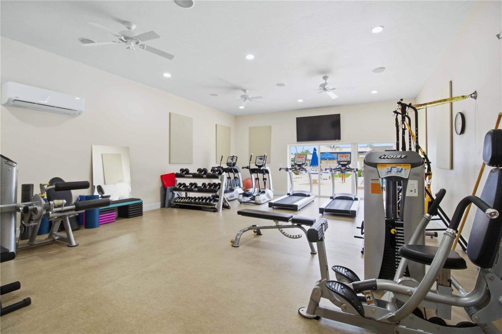BEACH HARBOR CLUB - Residential