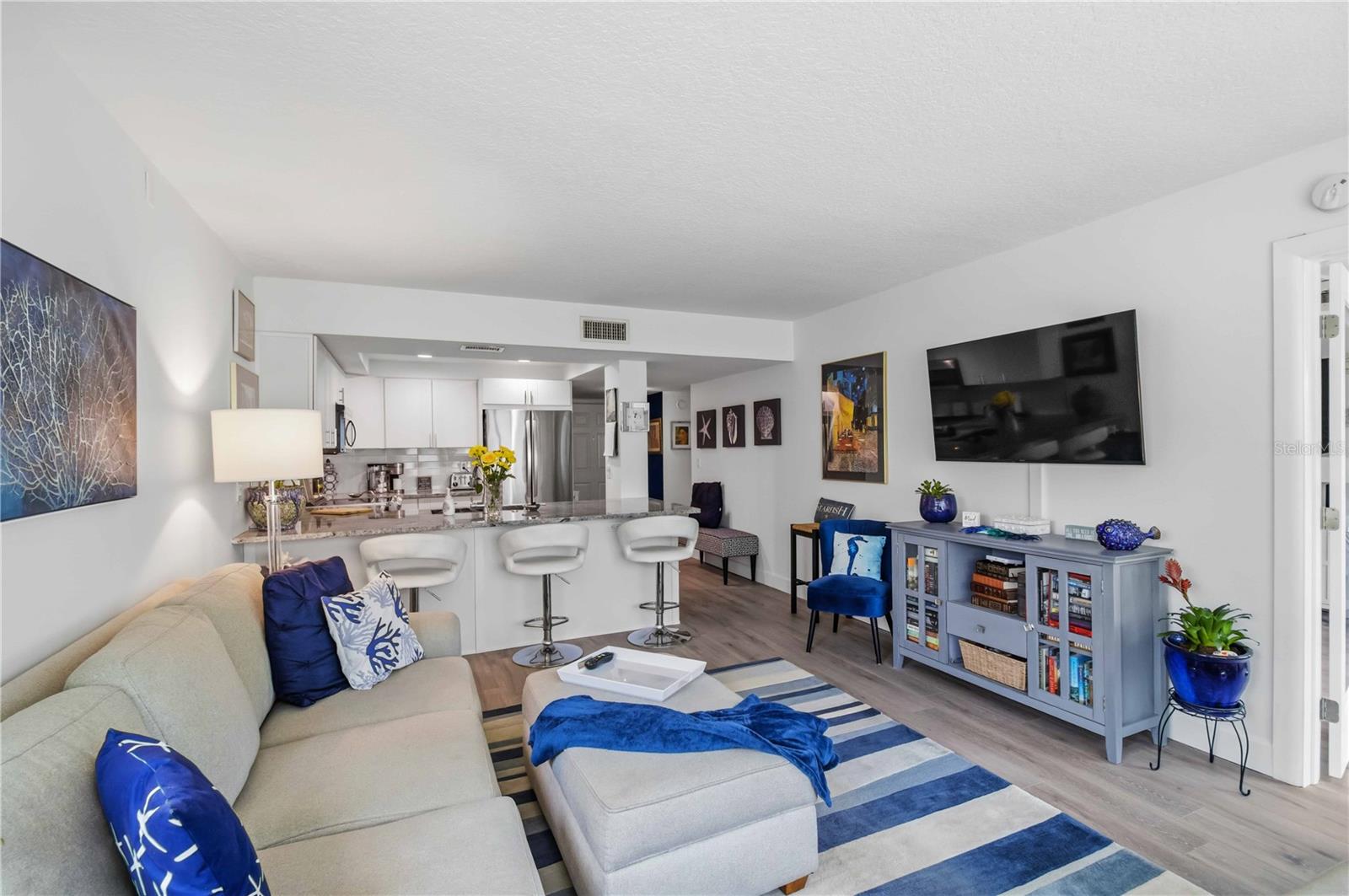 BEACH HARBOR CLUB - Residential