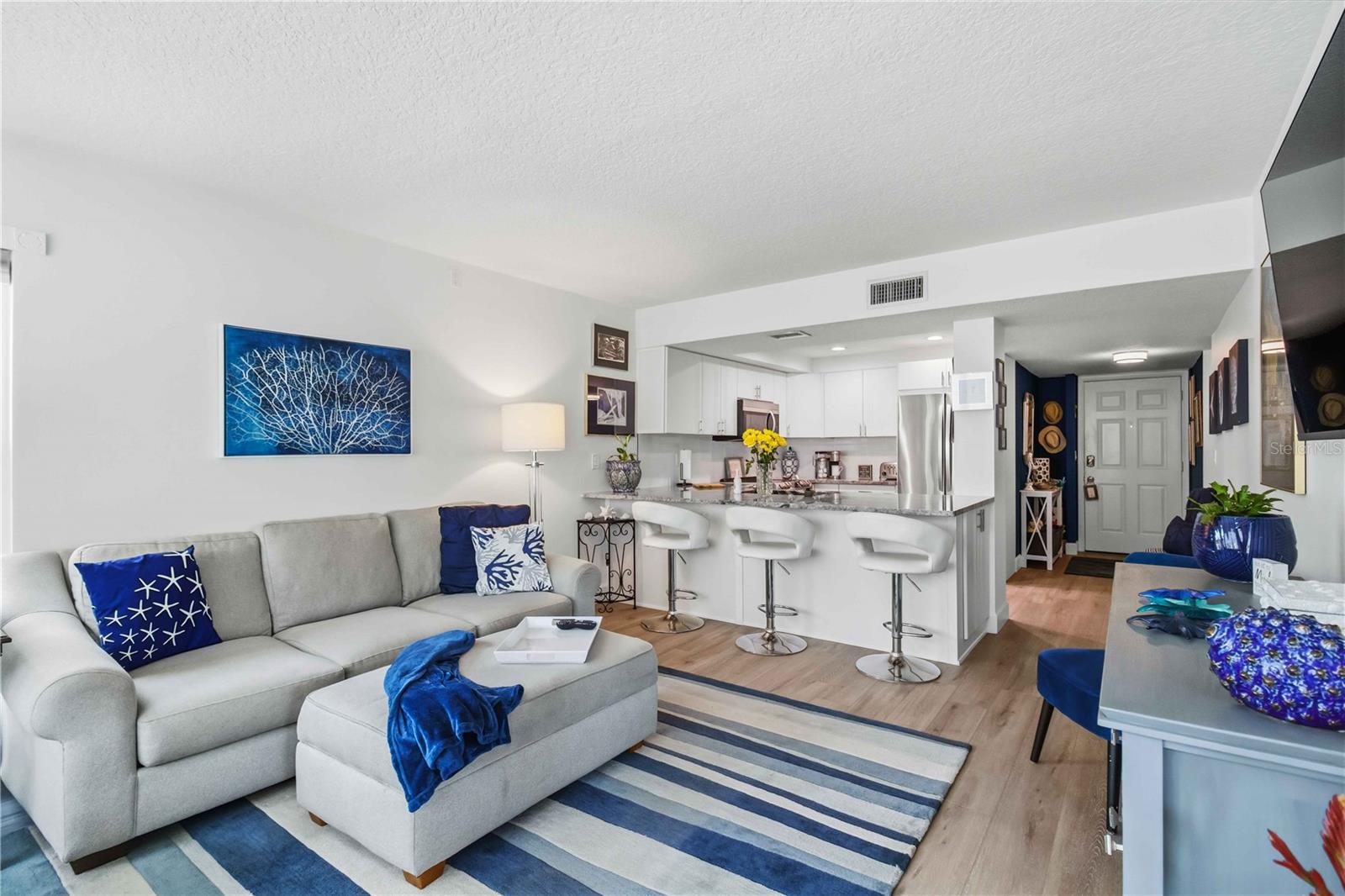 BEACH HARBOR CLUB - Residential