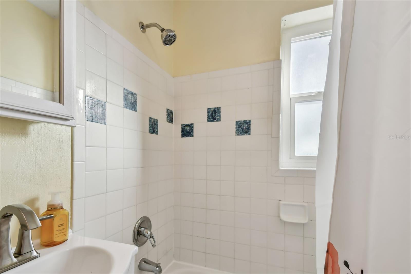 SNELL GARDENS SUB - Residential Lease