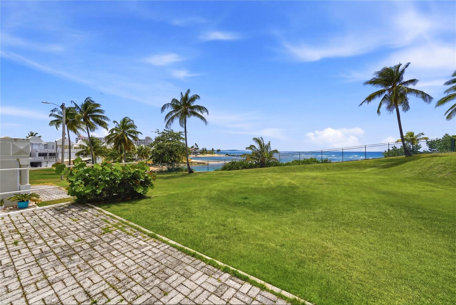 COSTA DORADA I - Residential