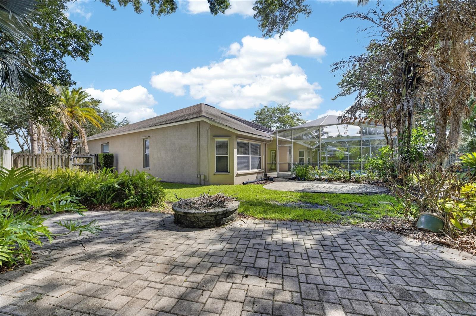 RIVERGLEN / RIVERWATCH GATED SECTION - Residential