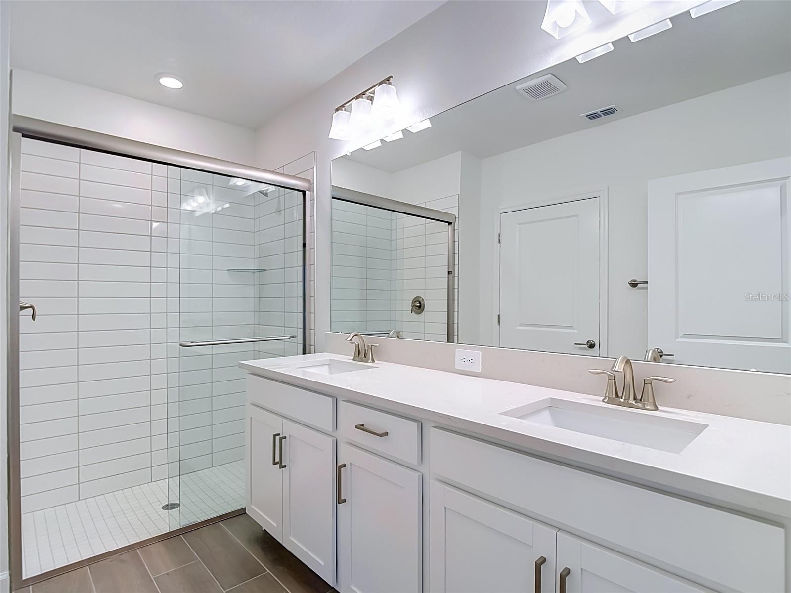 NEW PORT CORNERS PH 1B-1 - Residential