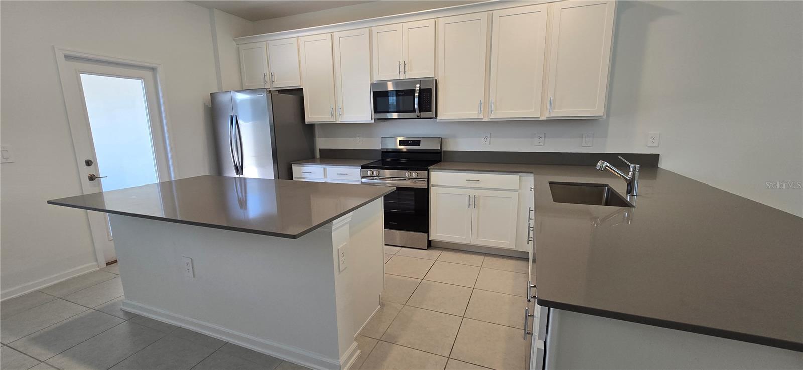 TOHOQUA PH 7 - Residential Lease