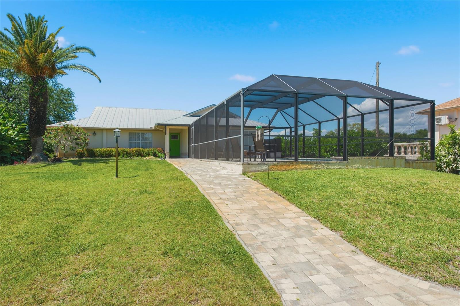 SOUTH VENICE - Residential