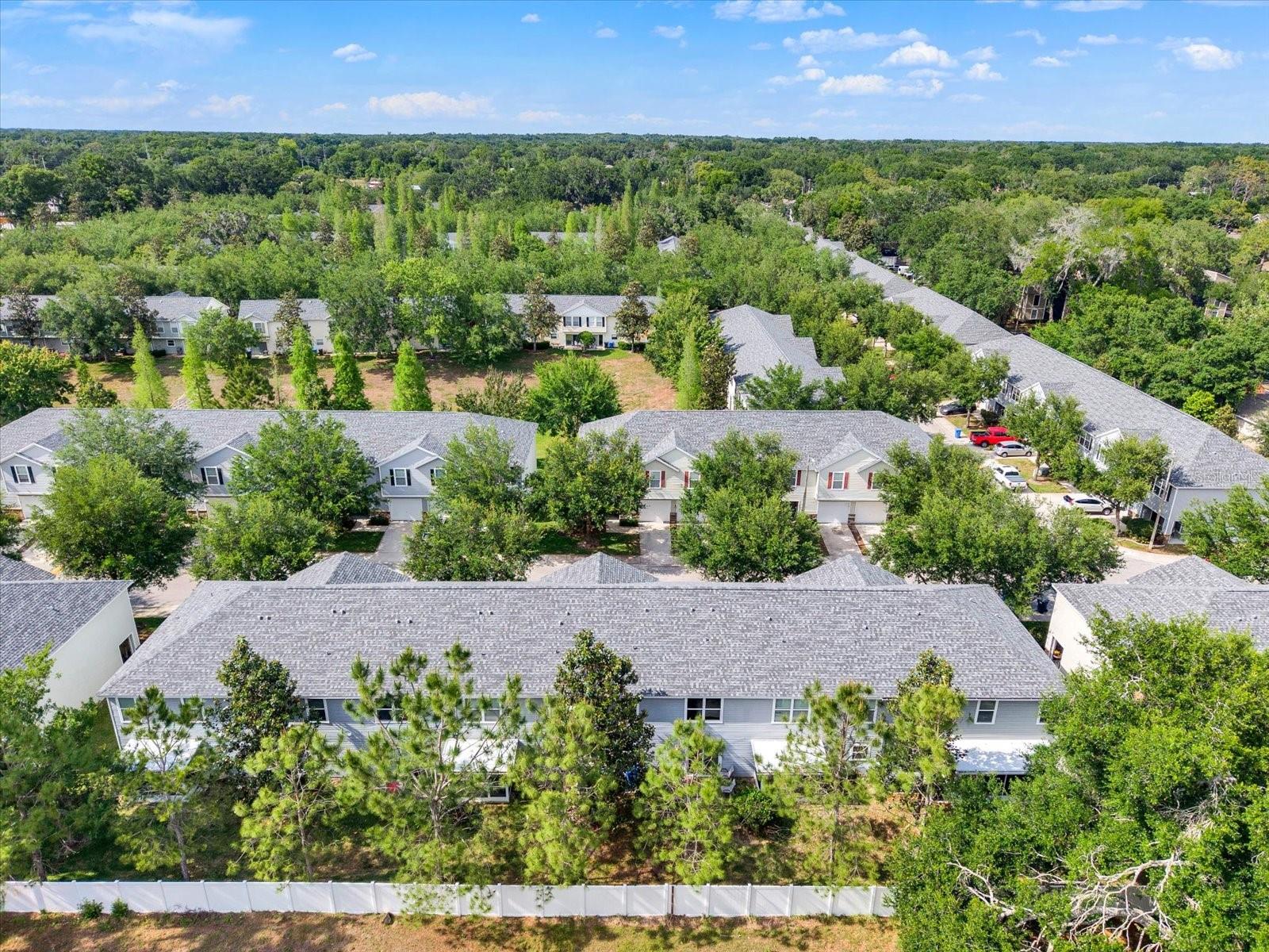 OAKWOOD TERRACE TWNHMS PHAS - Residential Lease
