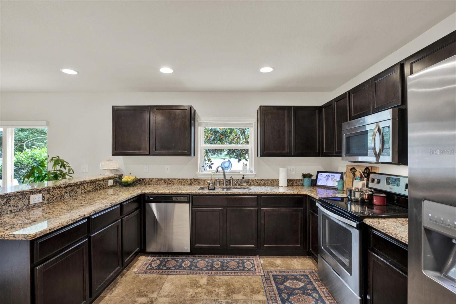 OAKWOOD TERRACE TWNHMS PHAS - Residential Lease