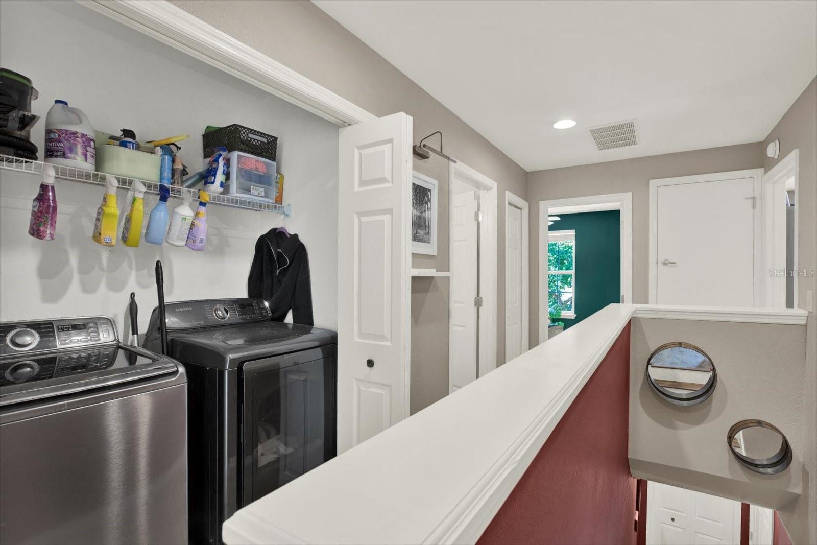 OAKWOOD TERRACE TWNHMS PHAS - Residential Lease