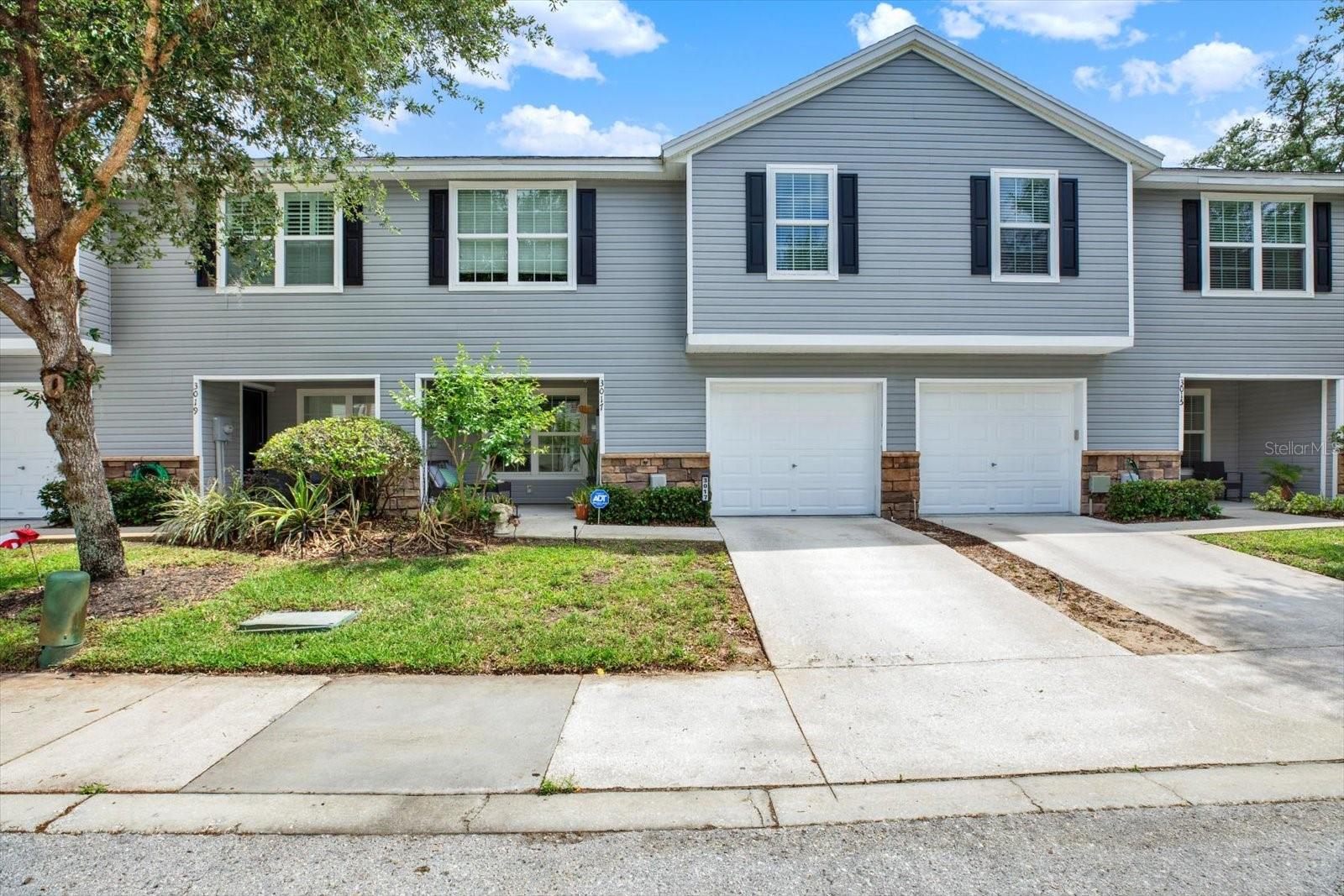 OAKWOOD TERRACE TWNHMS PHAS - Residential Lease