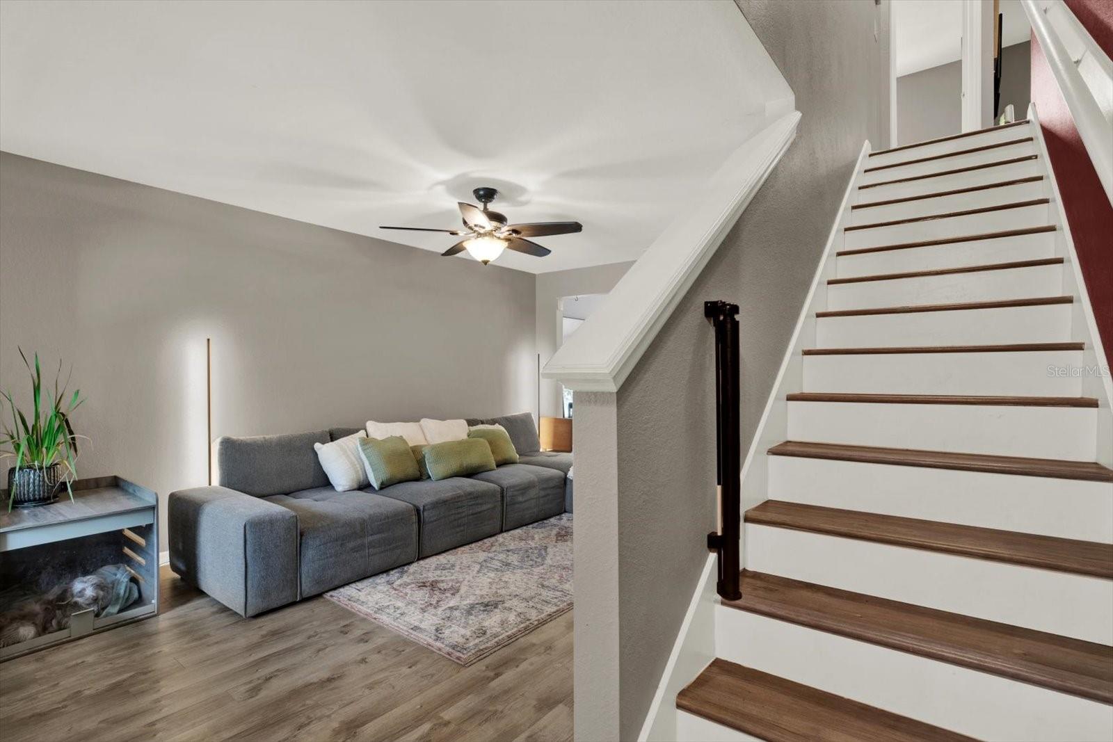 OAKWOOD TERRACE TWNHMS PHAS - Residential Lease