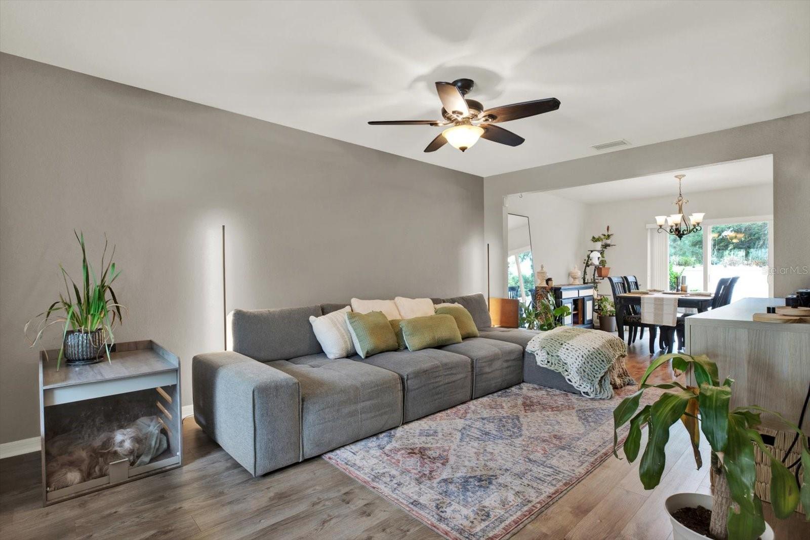 OAKWOOD TERRACE TWNHMS PHAS - Residential Lease