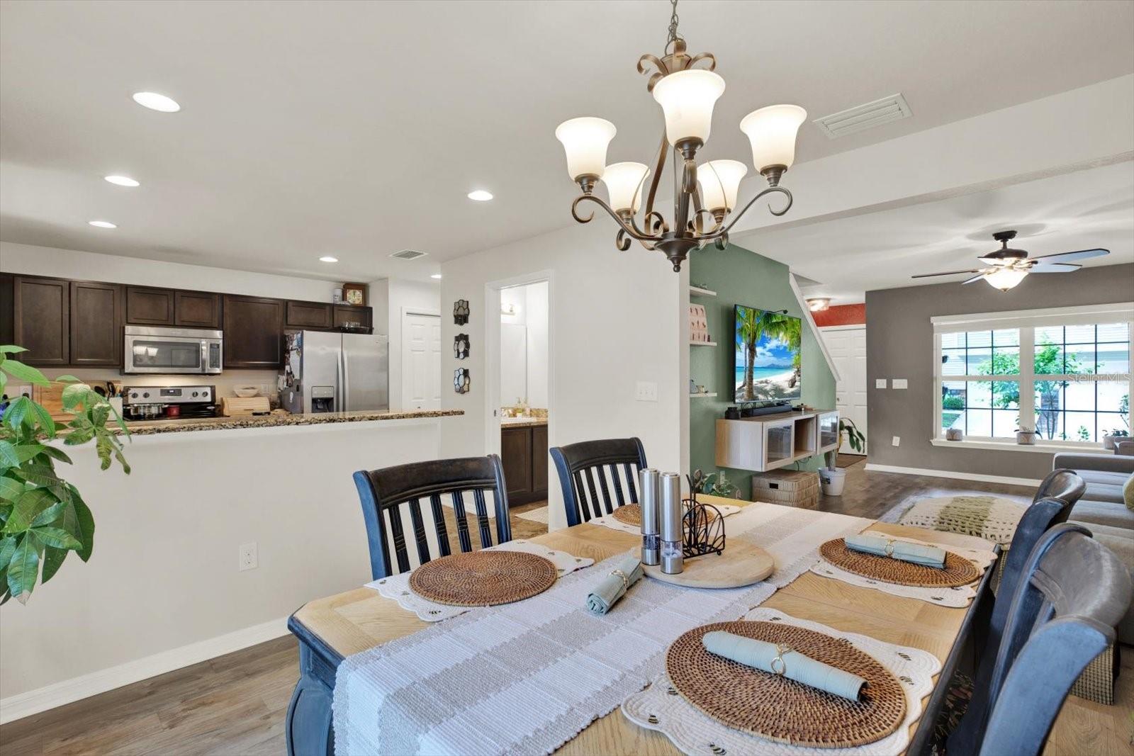 OAKWOOD TERRACE TWNHMS PHAS - Residential Lease