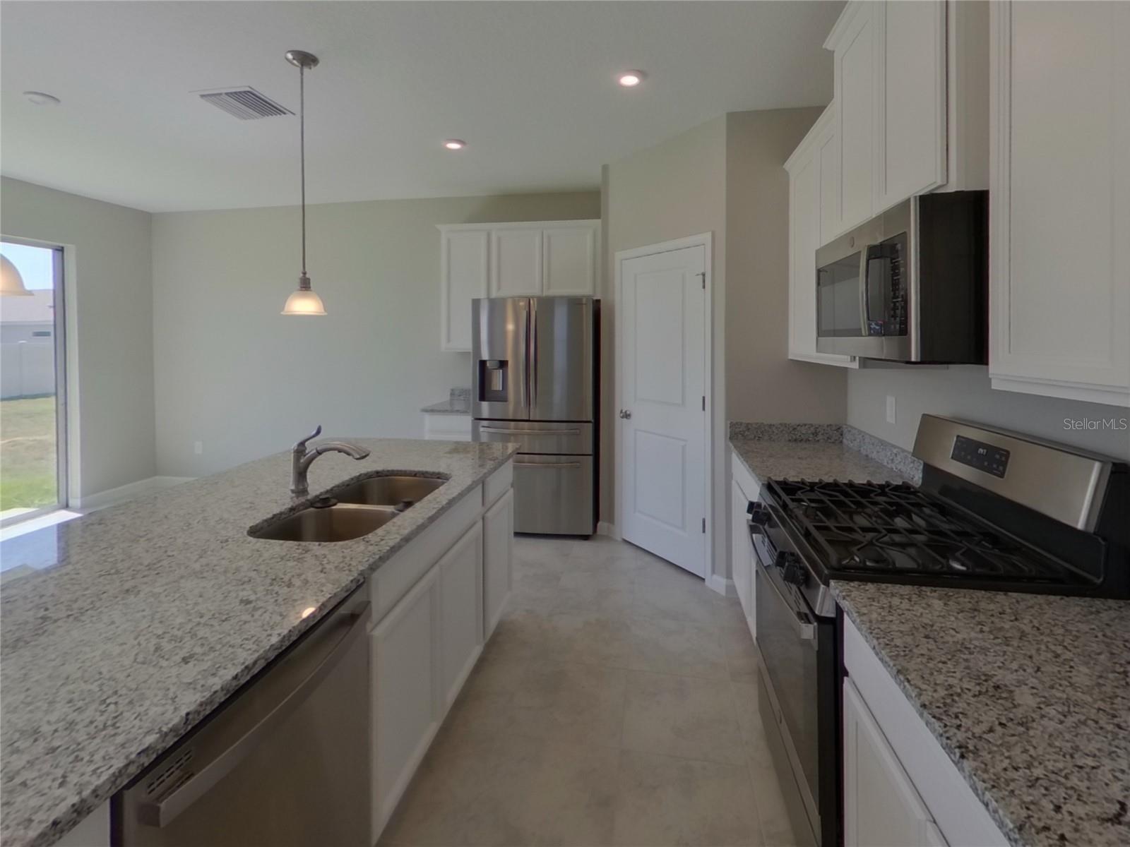 LUCAYA LAKE CLUB PH 4A - Residential